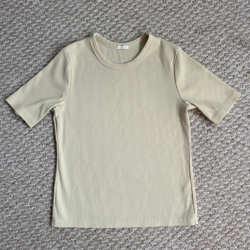 GU women ribbed short sleeve tshirt yellow